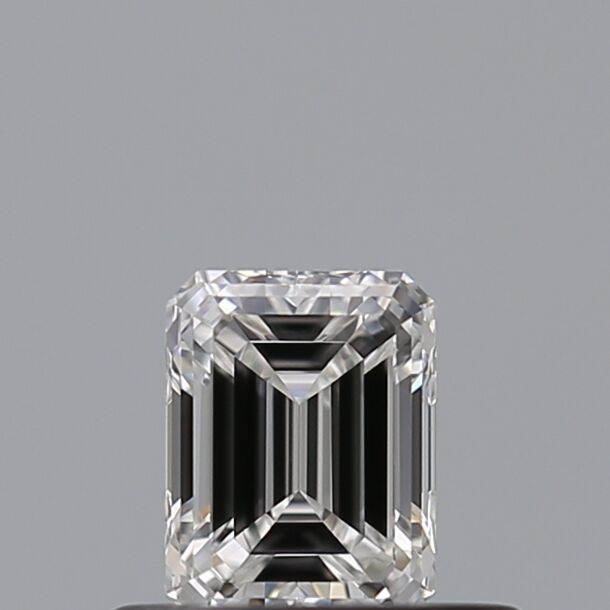 0.38 Karat Diamant Im Smaragdschliff, Farbe F, Reinheit VVS1