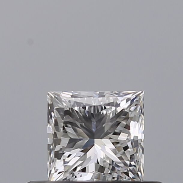 0.37 Carat Natural Diamond, Princess Cut, Color E, Clarity IF