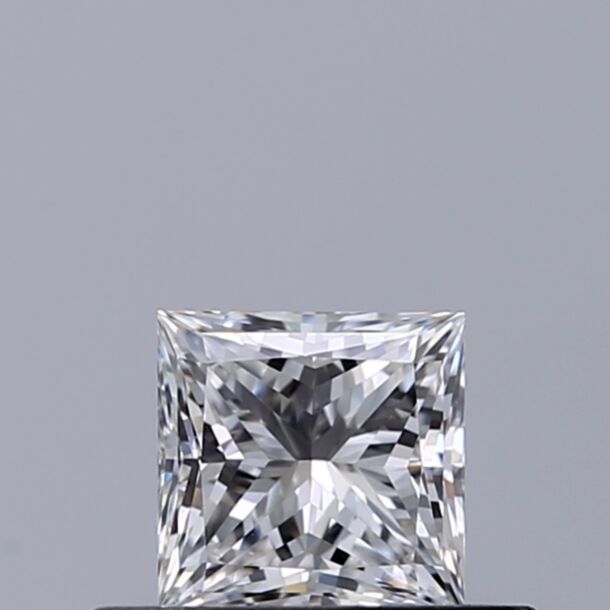 0.4 Karaat Natuurlijke Diamant met een Prinses vorm, Kleur F, Zuiverheid VVS2