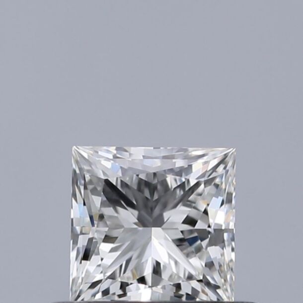 0.43 Carat Natural Diamond, Princess Cut, Color G, Clarity IF 0.43 Carat Natural Diamond, Princess Cut, Color G, Clarity IF
