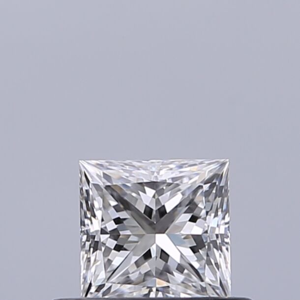 0.38 Carat Natural Diamond, Princess Cut, Color E, Clarity VVS1