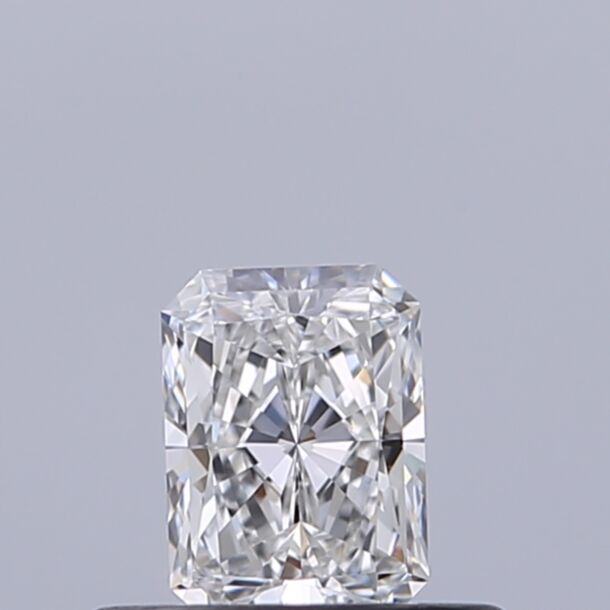 0.31 Carat Natural Diamond, Radiant Cut, Color E, Clarity IF