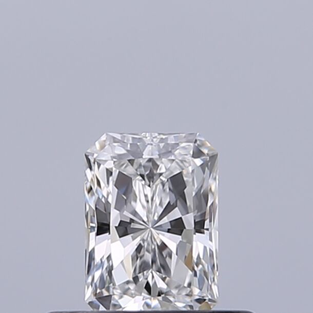 0.31 Carat Natural Diamond, Radiant Cut, Color E, Clarity IF