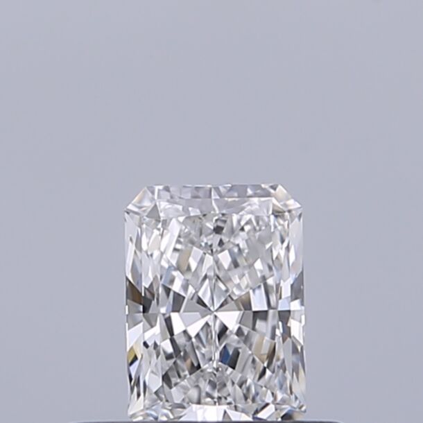 0.32 Carat Natural Diamond, Radiant Cut, Color D, Clarity VVS1 0.32 Carat Natural Diamond, Radiant Cut, Color D, Clarity VVS1