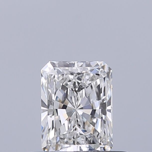 0.41 Carat Natural Diamond, Radiant Cut, Color E, Clarity VVS1 0.41 Carat Natural Diamond, Radiant Cut, Color E, Clarity VVS1