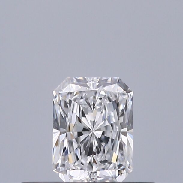 0.3 Karat Natürlicher Diamant Im Radiantschliff, Farbe D, Reinheit IF