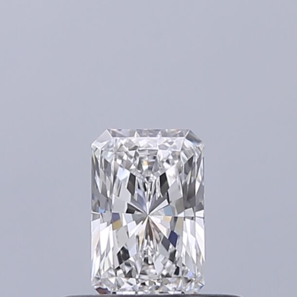 0.31 Carat Natural Diamond, Radiant Cut, Color D, Clarity VVS1 0.31 Carat Natural Diamond, Radiant Cut, Color D, Clarity VVS1